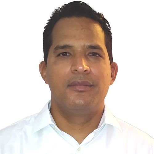 Retrato del pastor Karell Lescaille Matos